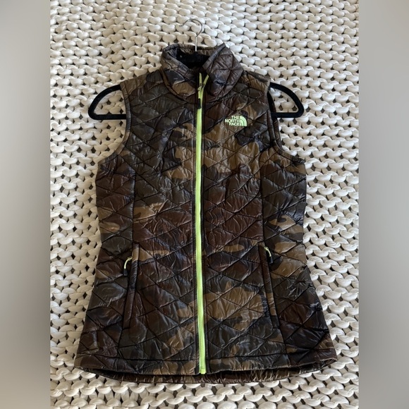 The North Face Jackets & Blazers - The North Face Nano Puffer Vest | Neon Zipper Accent | Outerwear | Size XS